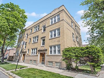 5004 W Newport Ave, Chicago, IL, 60641