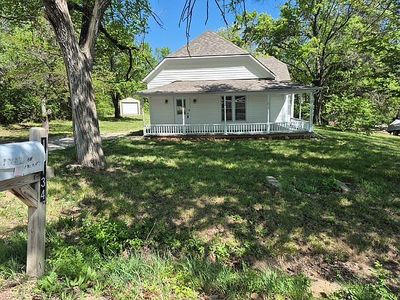 10134 Quail Hill Dr, Ozawkie, KS, 66070