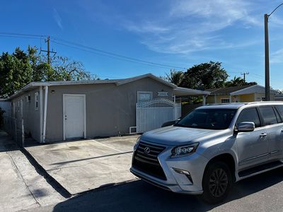12890 SW 8th St, Miami, FL, 33184