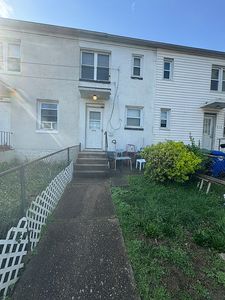952 Armistead Way, Baltimore, MD, 21205