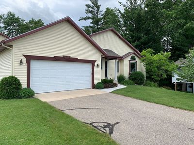 3608 Timber Creek Dr NW, Comstock Park, MI, 49321
