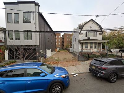 260 Ege Ave, Jersey City, NJ, 07304