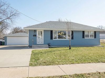 7414 Dennis Dr, Urbandale, IA, 50322
