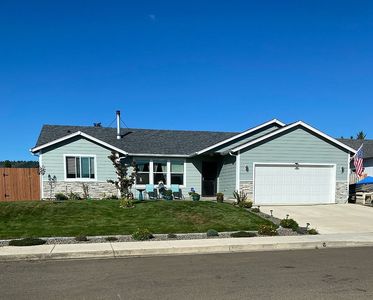 111 Streamside Ln, Winston, OR, 97496