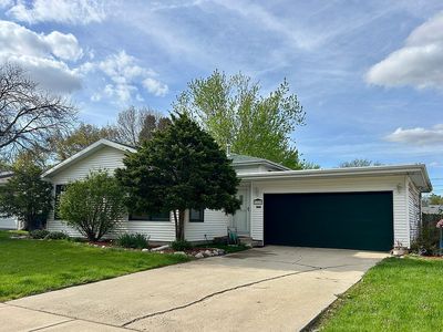 121 E Milner Ave, DeKalb, IL, 60115