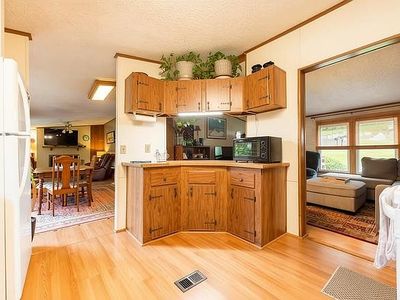 32 Lake Eden Cir, Black Mountain, NC, 28711