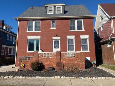 137 Trowbridge St, Detroit, MI, 48202