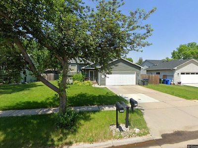 5600 W Jeanne Dr, Sioux Falls, SD, 57106