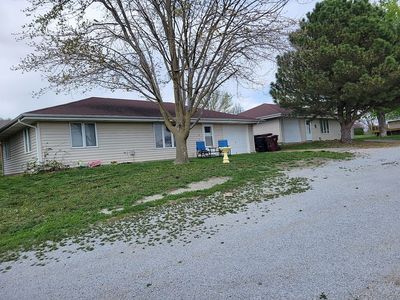 105 1/2 N Adams St, Weeping Water, NE, 68463
