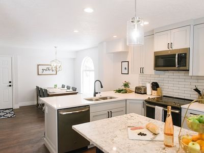 8242 Wasatch Grove Ln, Cottonwood Heights, UT, 84121