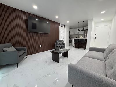 4265 NW S Tamiami Canal Dr, Miami, FL, 33126