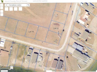 500 N Rice Lake Rd, Douglas, ND, 58735