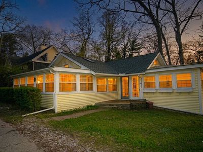 46103 Pine Ave, Grand Beach, MI, 49117