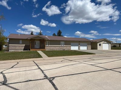 400 Carbon St, Moorcroft, WY, 82721