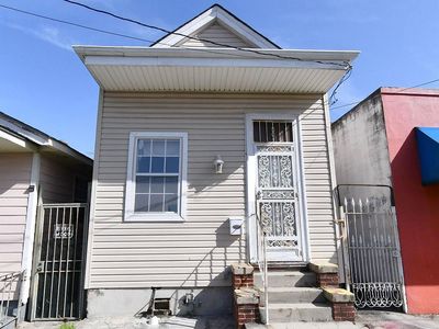 2711 Josephine St, New Orleans, LA, 70113