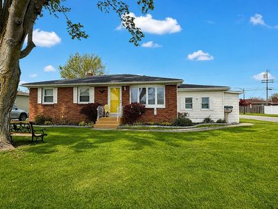 96 Della Dr, Buffalo, NY, 14218