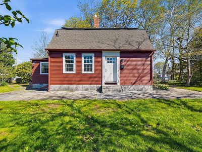 239 Ocean Ave, New London, CT, 06320