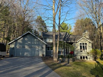 3891 Village Cir Dr, Traverse City, MI, 49686