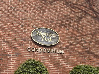 4975 Washington St, Boston, MA, 02132