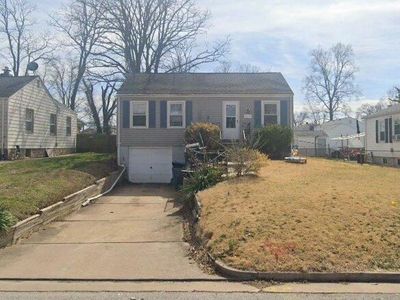 10024 Lackland Rd, Overland, MO, 63114