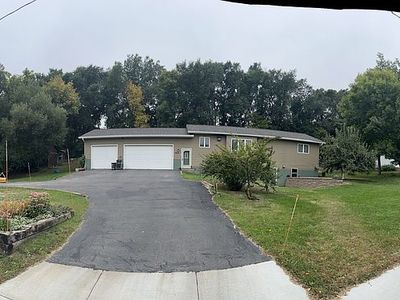 989 5th Ave NW, Valley City, ND, 58072