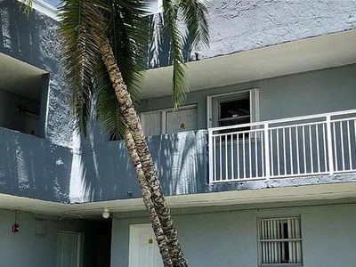 9365 Fontainebleau Blvd, Miami, FL, 33172