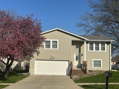 4010 Heritage Rd, Cedar Falls, IA, 50613