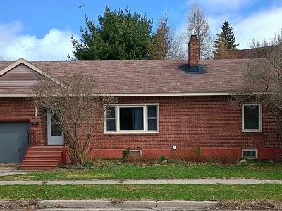 111 Adams Ave, Sault Ste. Marie, MI, 49783