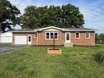 207 N Sunset Ave, Bolivar, MO, 65613