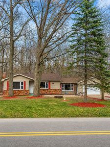 280 N Sage Lake Rd, Hale, MI, 48739