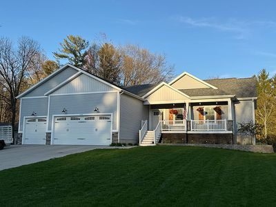 6492 Harbor Pines Ln, Norton Shores, MI, 49444