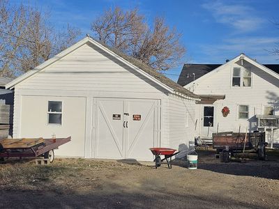 18 2nd Ave SE, Cut Bank, MT, 59427