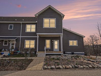 560 Little Lake Dr, Ann Arbor, MI, 48103
