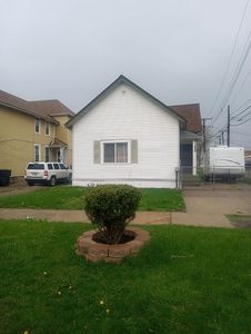 1934 McKinstry St, Detroit, MI, 48209