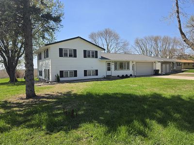 1107 4th St NW, Clara City, MN, 56222