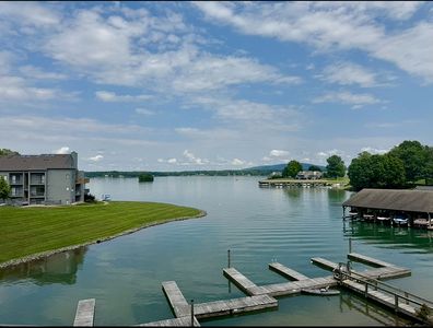 100 Dockside Cir, Moneta, VA, 24121