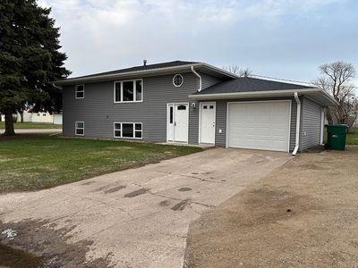 180 16th Ave N, Carrington, ND, 58421