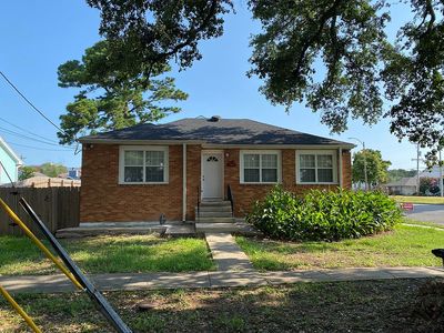 1569 Athis St, New Orleans, LA, 70122