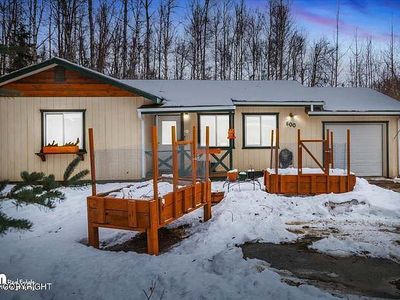 600 Strathclyde Ln, Wasilla, AK, 99654