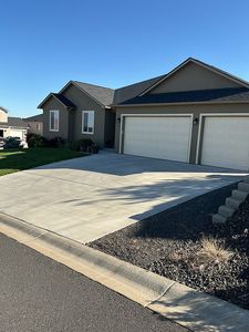 1340 W Goodlander Rd, Selah, WA, 98942