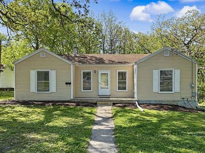 2700 Sheridan Ave, Des Moines, IA, 50310