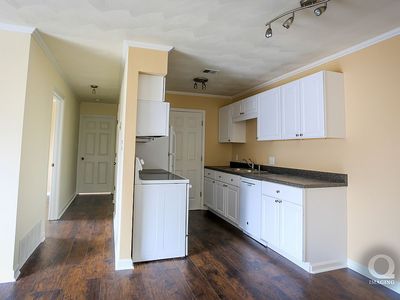 909 Montgomery St, Blacksburg, VA, 24060