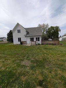 202 5th Ave, Bryant, SD, 57221