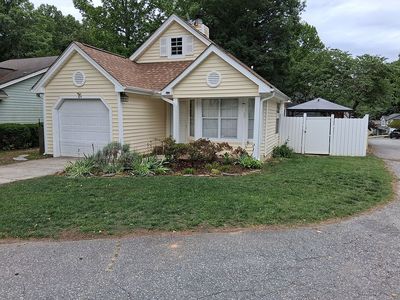3607 McCuiston Rd, Greensboro, NC, 27407