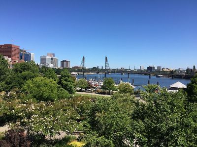 1900 S River Dr, Portland, OR, 97201