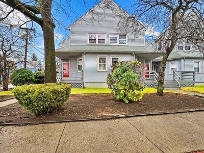 16 Grove St, Pawtucket, RI, 02860