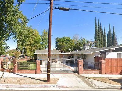 8740 Winnetka Ave, Los Angeles, CA, 91324