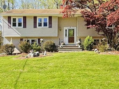 11 McGarrah Rd, Monroe, NY, 10950