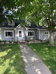 100 S Jackson St, Millersburg, IN, 46543