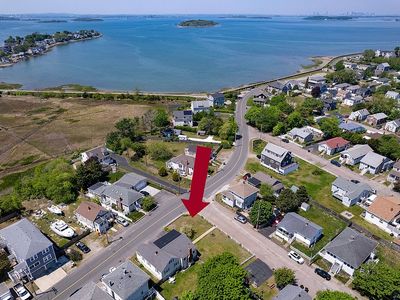 84 Newport Rd, Hull, MA, 02045